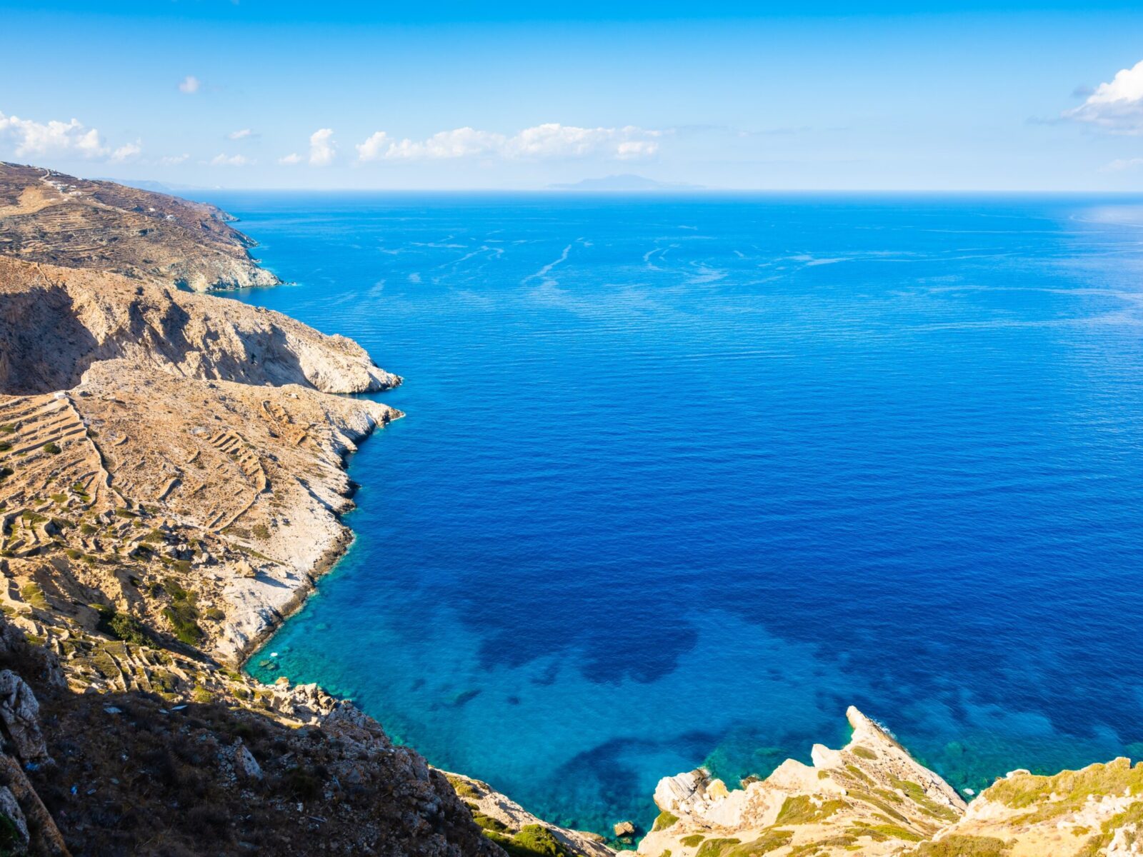 View,Of,High,Rock,Cliffs,And,Azure,Turquoise,Sea,Of